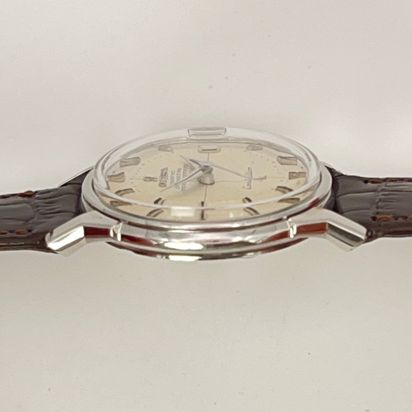 OMEGA / オメガ Constellation CHRONOMETER CROSS LINE 12角 コンステレーション 1968年 自動巻き Ref.168.005