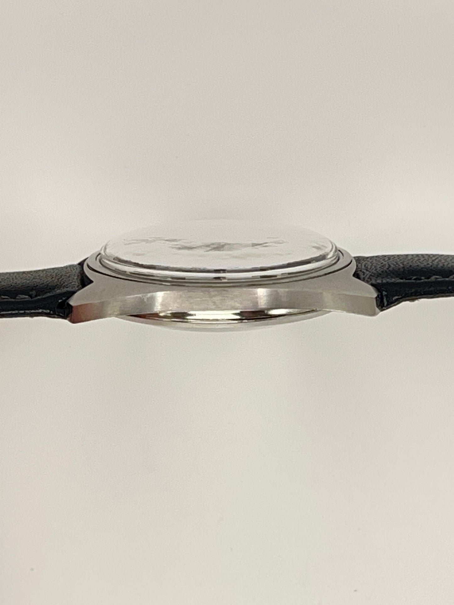 IWC SCHAFFHAUSEN シャフハウゼン Navy Blue Dial 1970年 自動巻き