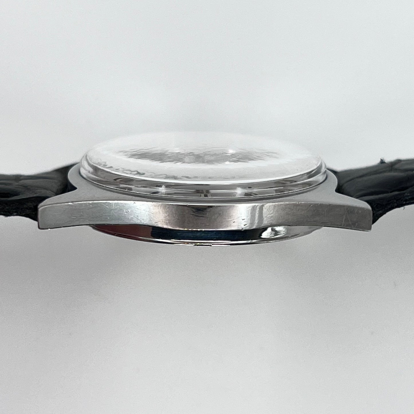 OMEGA / Omega Genève 1968 Manual Winding Ref. 135.041